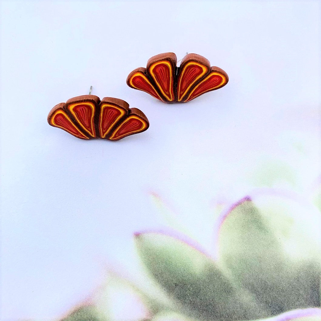 Small Fan Earth Tones Posts