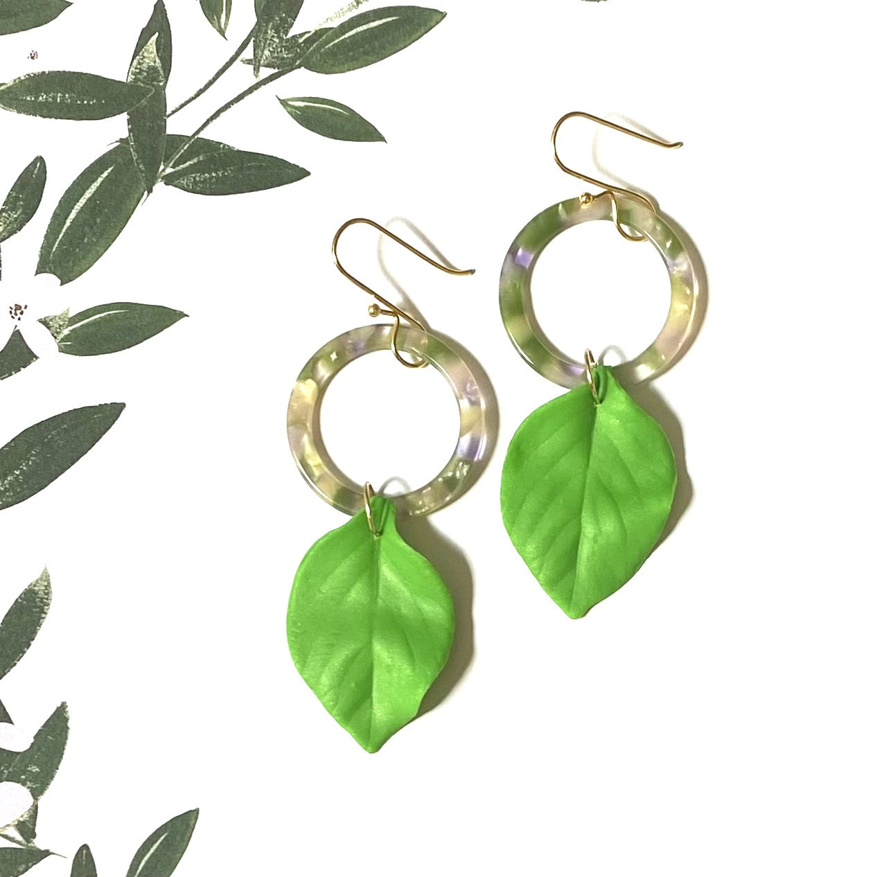 Green Circle and Leaf Dangles